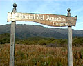 Cartel de madera en el acceso a Portal del Aguador