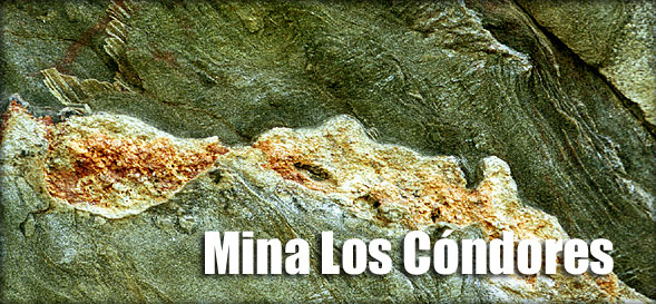 Título: Mina de los Cóndores: Muestra de minerales en la corteza